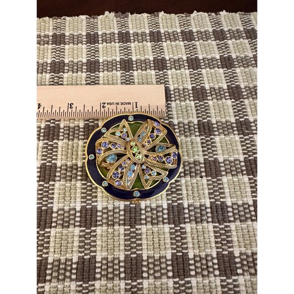 Joan Rivers Gold-Tone Brooch With Multicolored Rhinestones & Enamel 2.5" Diamete - Picture 4 of 14